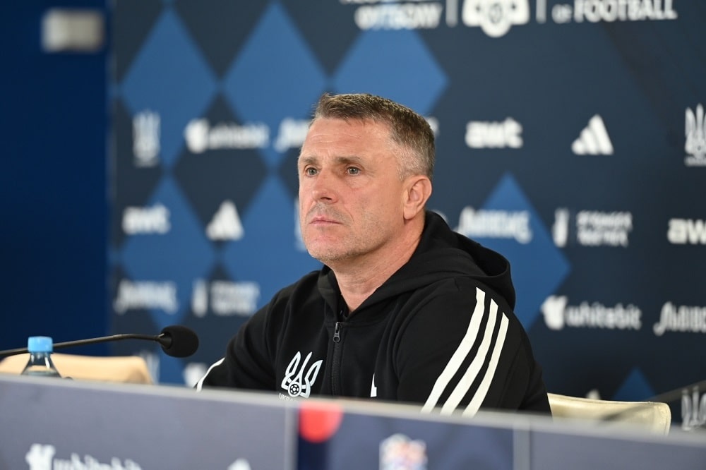 Serhiy Rebrov before match with Georgia